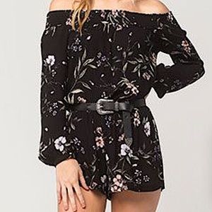 Socialite Black Floral Romper Size S